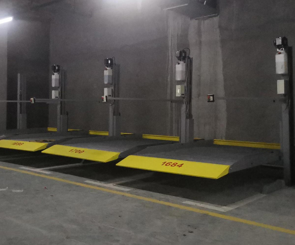 安康市四柱简易升降机械式立体停车设备改造