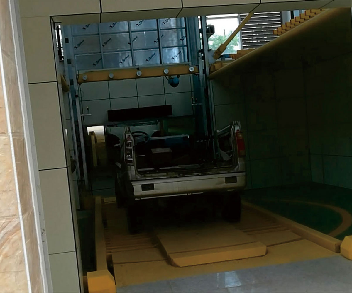 若尔盖县自动垂直升降式立体车库