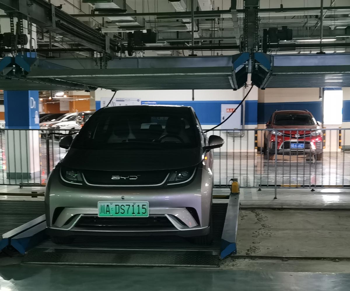 玉龙县两层升降横移式机械停车